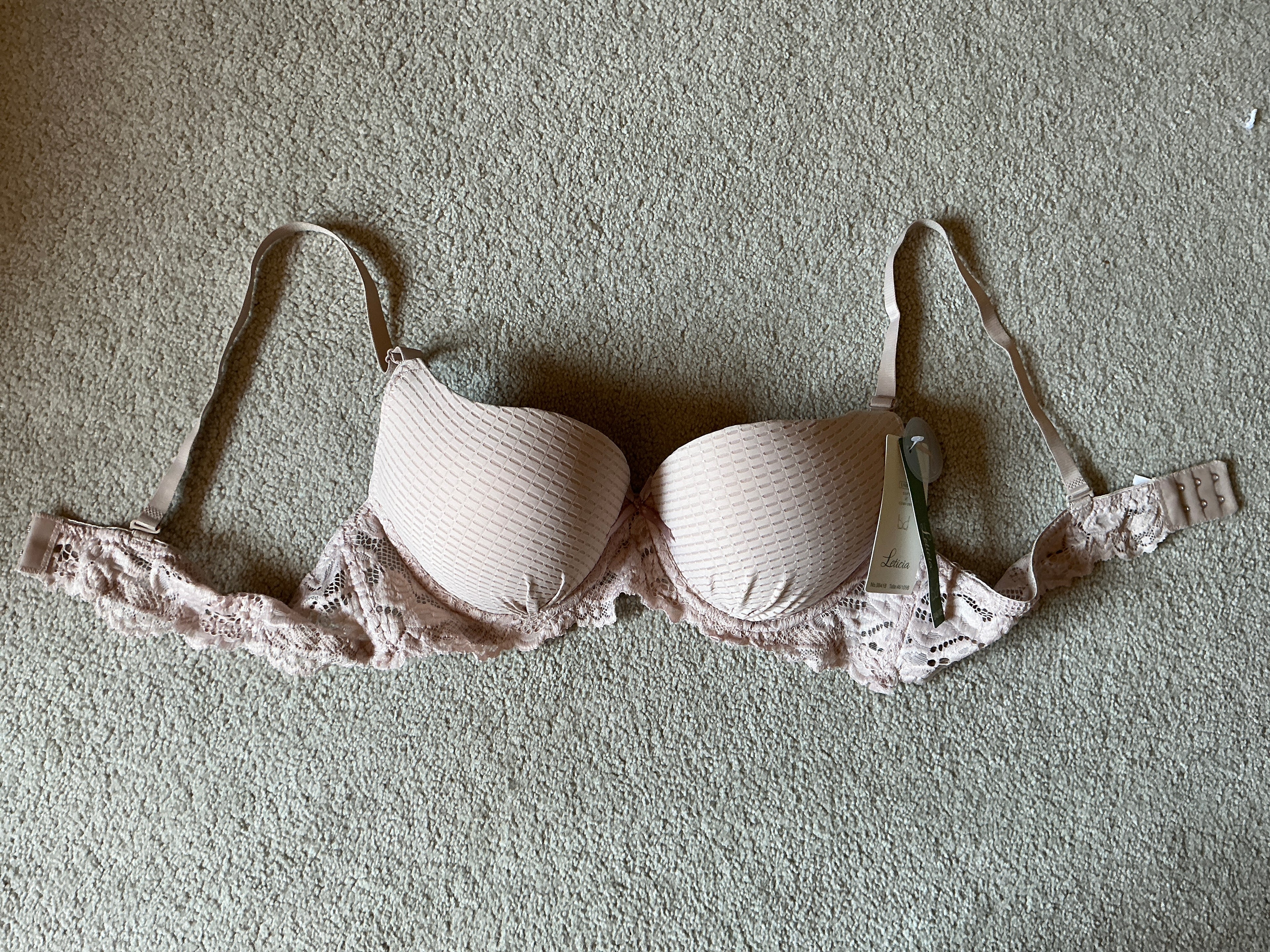 Textured Push-Up Bra with Lace Trim · Cup B