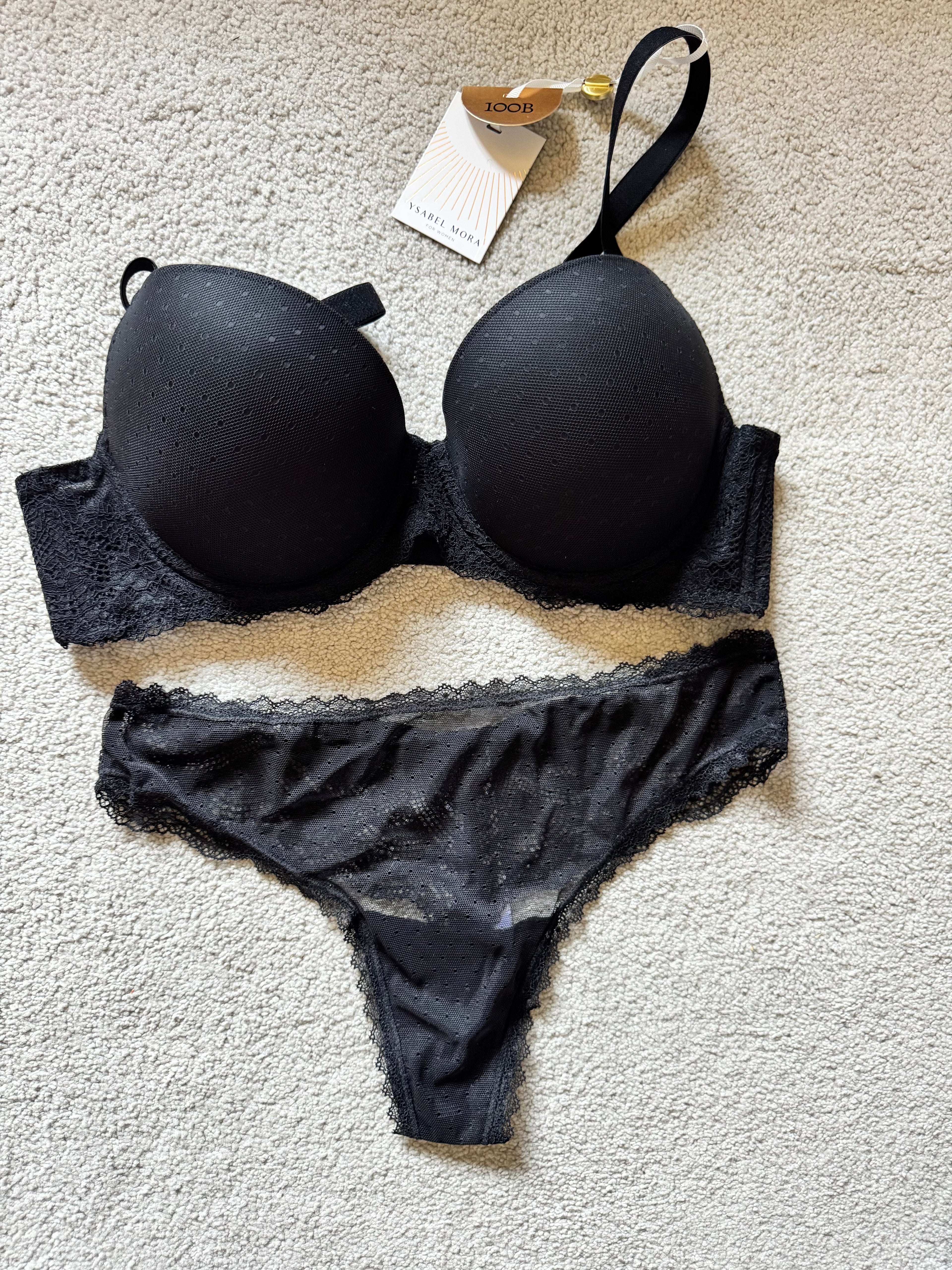Conjunto Push-Up de Renda com Bolinhas