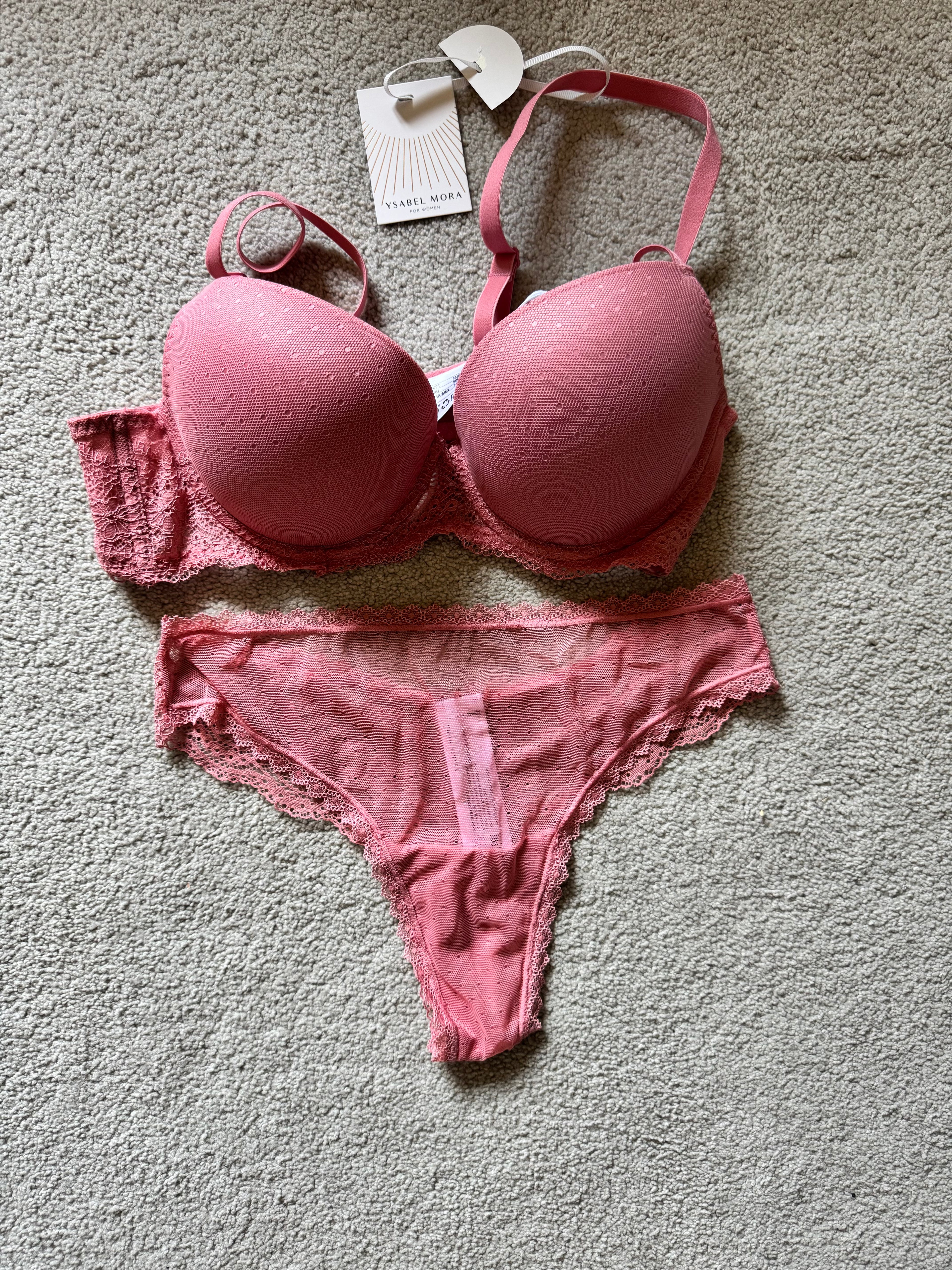 Conjunto Push-Up de Renda com Bolinhas