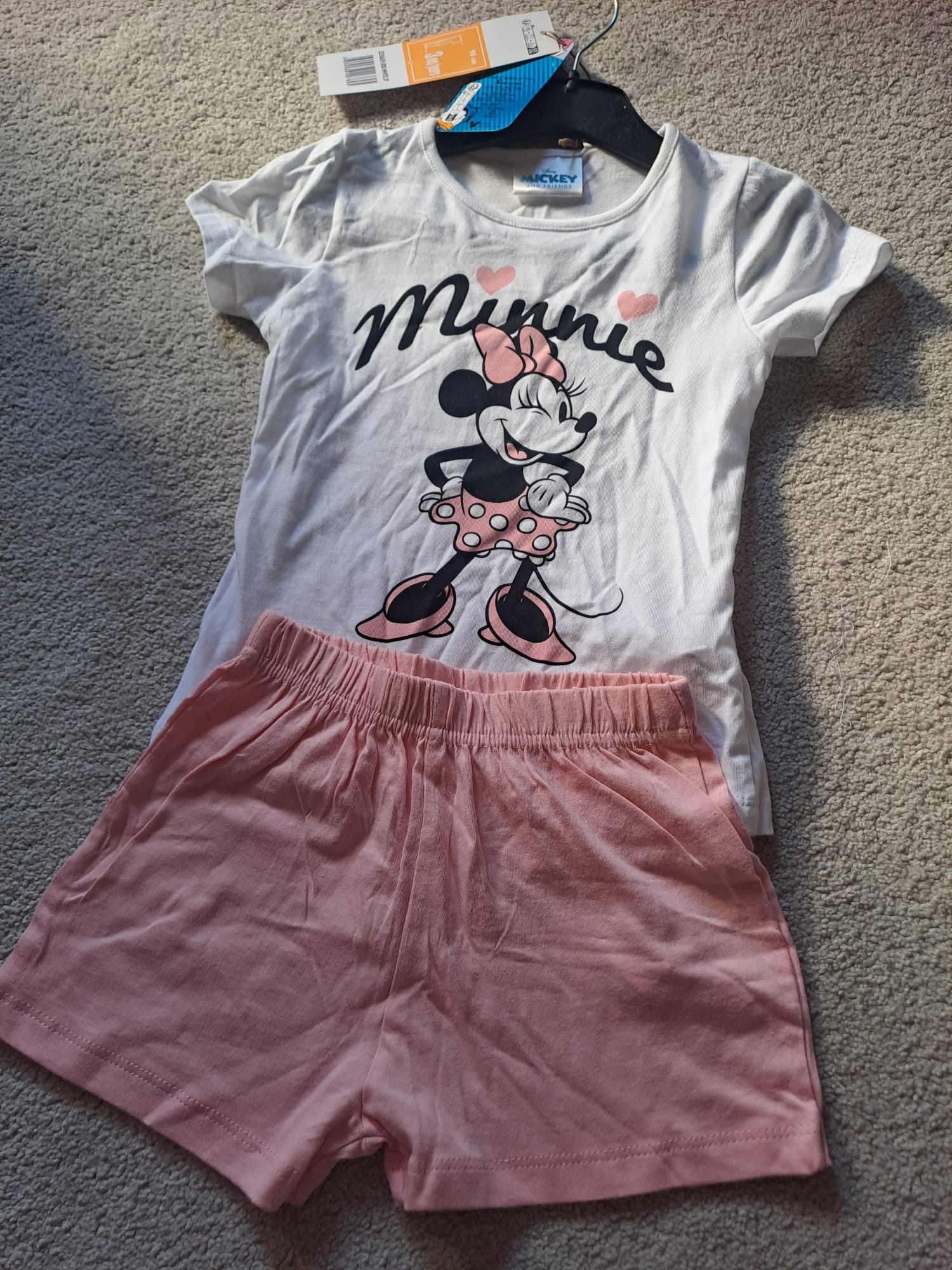 Pijama com Padrão de Personagens para Meninas